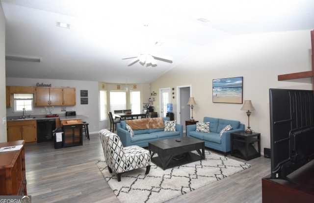 218 Lake Forest Drive