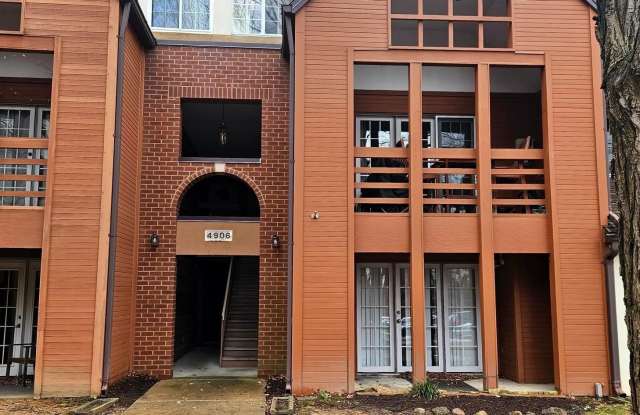 4906 COLUMBIA Road unit: 4