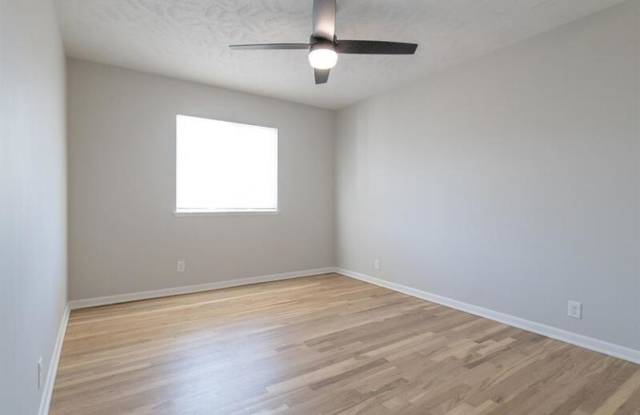 Photo of 801 N 48th Street Apt 8