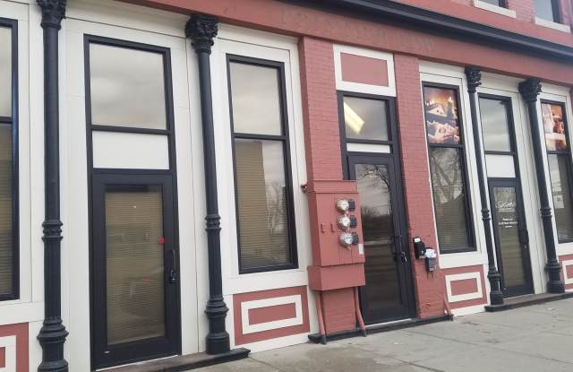 Updated and historic downtown Council Bluffs apartment