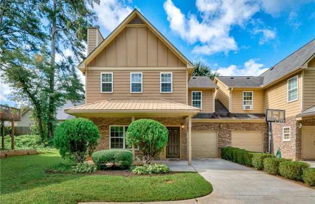 Photo of 4768 Sylvan Street