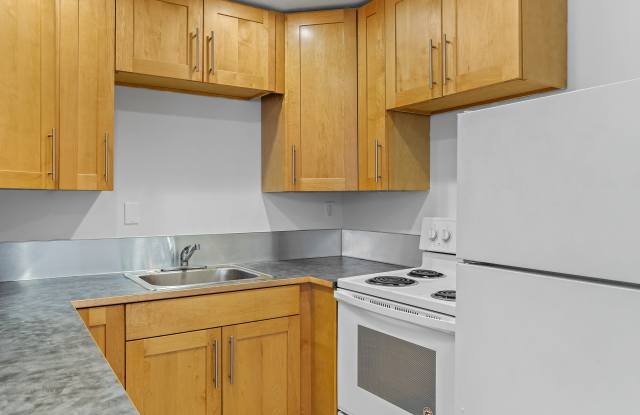 Photo of 1319 15th Ave S#12