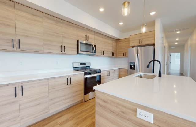 Photo of 1266 S Sawmill Boulevard