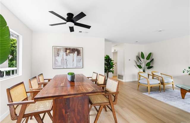 1738 N Cedar Glen Dr