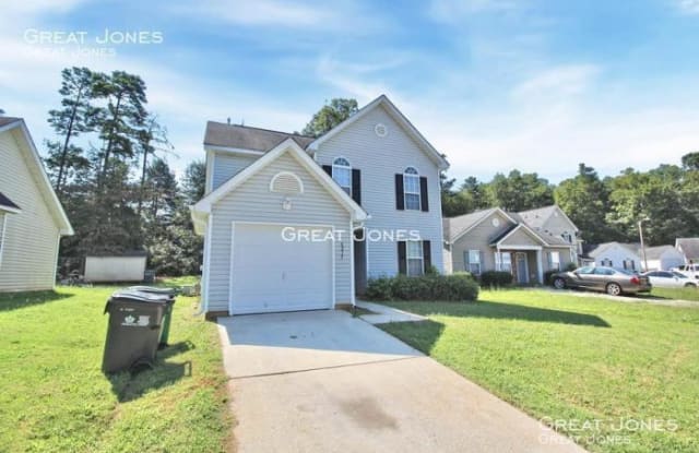 4215 Parkdale Dr - 4215 Parkdale Drive, Charlotte, NC 28208