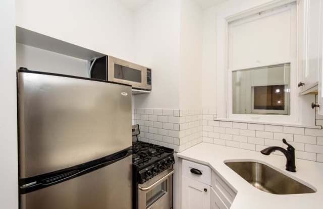 1008 West Altgeld St.