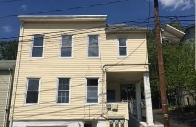 116-118 CLIFF ST - 116-118 Cliff Street, Paterson, NJ 07522