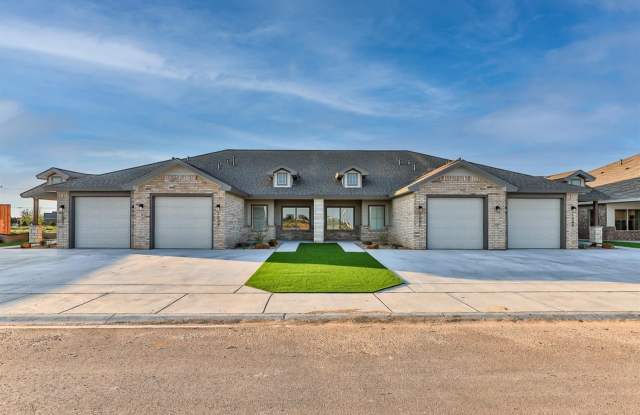 1016 7th Street - 1016 North 7th Street, Wolfforth, TX 79382