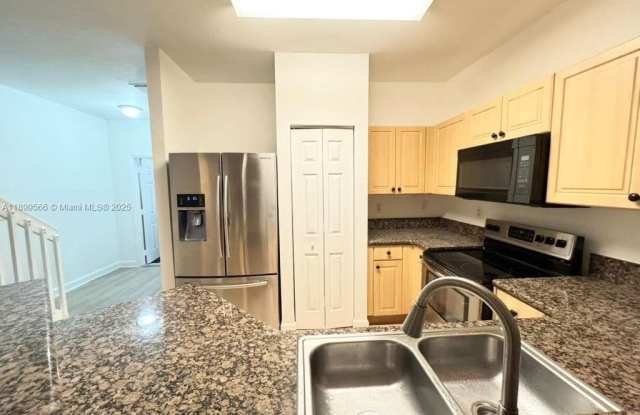 Photo of 2962 NW 35th Ave