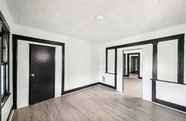 Photo of 27 Harris St #2