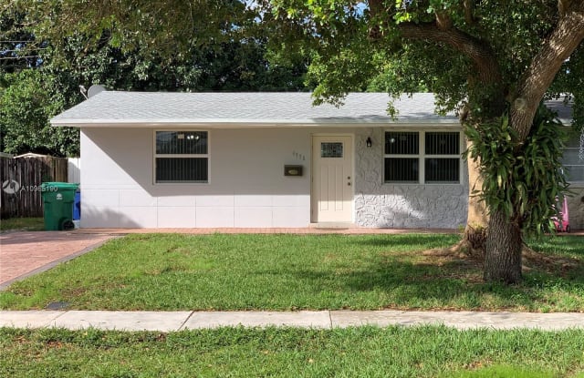 4975 SW 92nd Ave - 4975 SW 92nd Ave, Cooper City, FL 33328