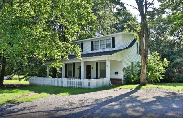 Photo of Desirable Home- Steps Away from Central Martin, TN!