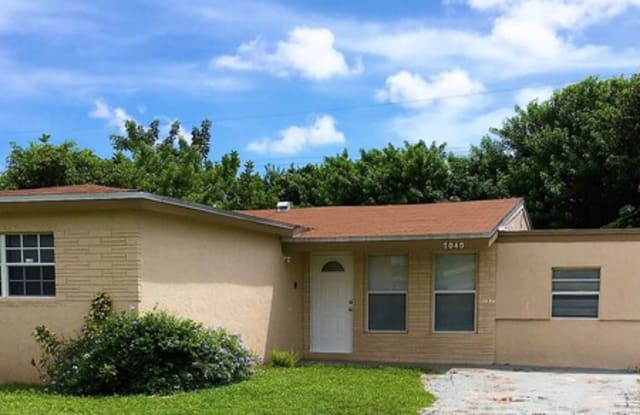 7040 Southwest 27th Street - 7040 Southwest 27th Street, Miramar, FL 33023