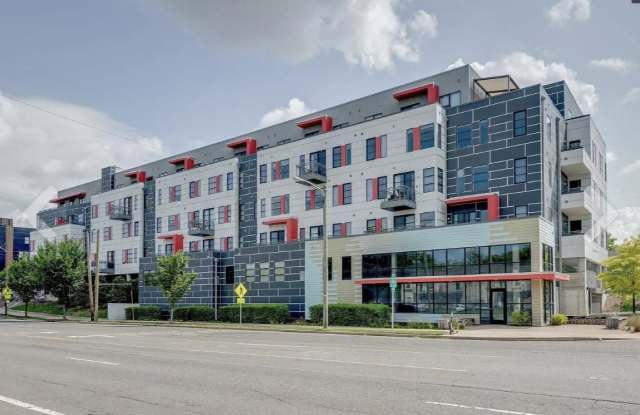 1900 12th Ave S, Unit 317 - 1