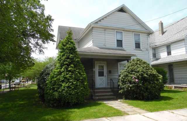 124 W Dorrance Street