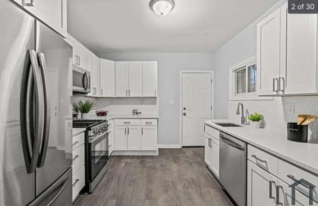 Modern 6-Bedroom Home in North Philadelphia