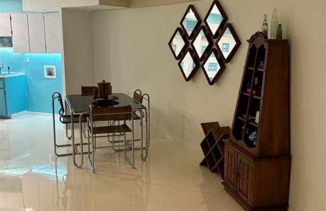 3201 PEACHTREE STREET