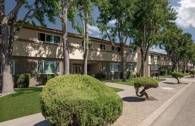 Hamilton Manor Apartments