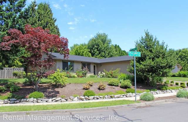 3054 SE Glacier Avenue - 3054 Southeast Glacier Avenue, Gresham, OR 97080