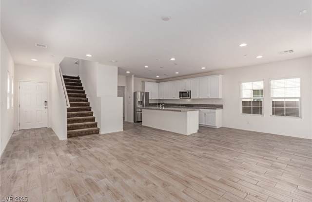 386 Ambitious Street