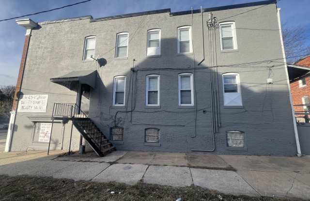 4303 YORK Road unit: 3