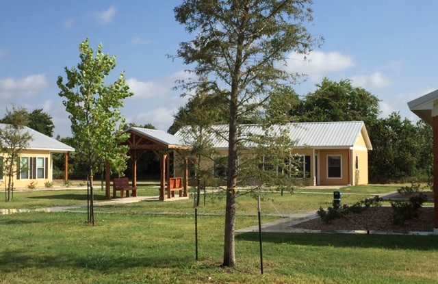 1100 West 16th Street - 11