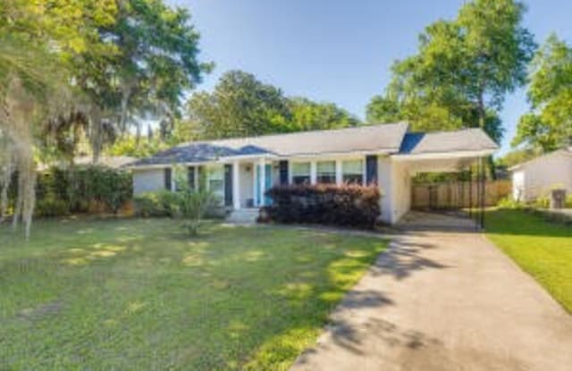 917 S Shem Drive - 917 South Shem Drive, Mount Pleasant, SC 29464