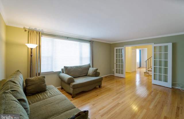 7206 RESERVATION DRIVE