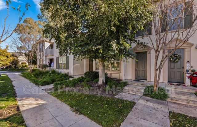 Photo of 24136 Victoria Ln