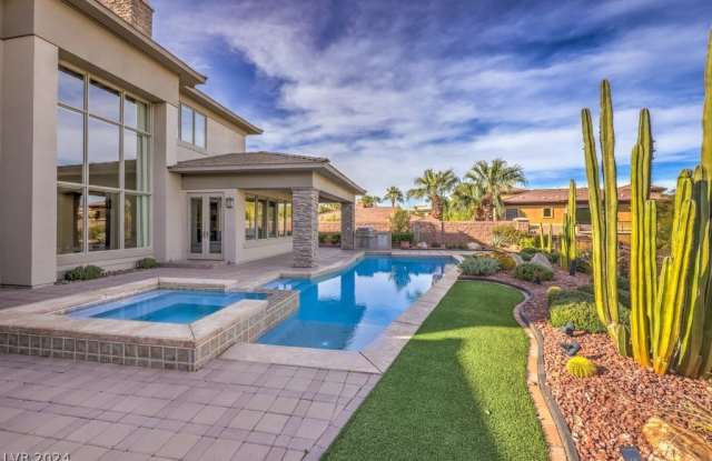 1543 Foothills Village Drive