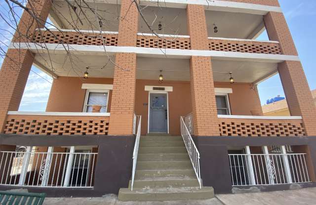 1126 East San Antonio Avenue #6