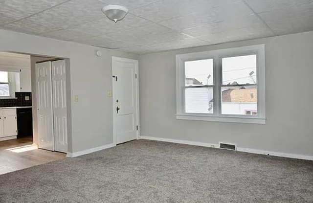 122 S 7th St., Unit B