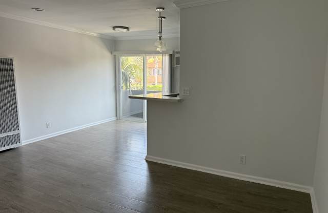 Photo of 1327 St Andrews Pl - 11