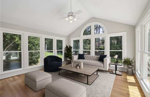 5653 Trowbridge Drive