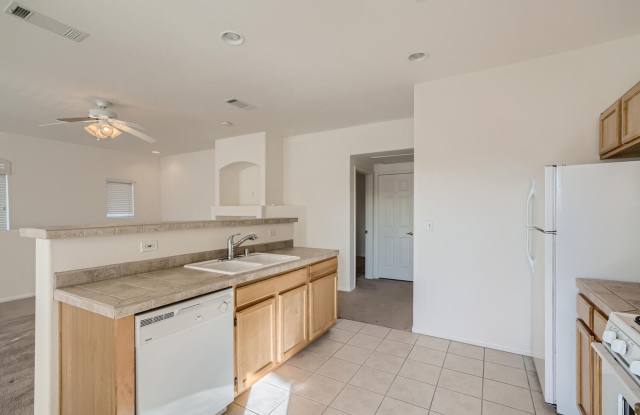 Spacious 2-Bedroom Condo for Rent in Summerlin!