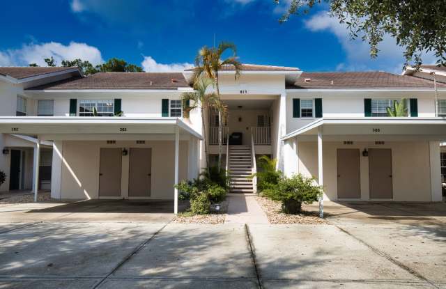 Seasonal Short-Term Furnished 2nd Floor Condo located at Plantation Golf  Country Club! - 815 Montrose Drive, Sarasota County, FL 34293