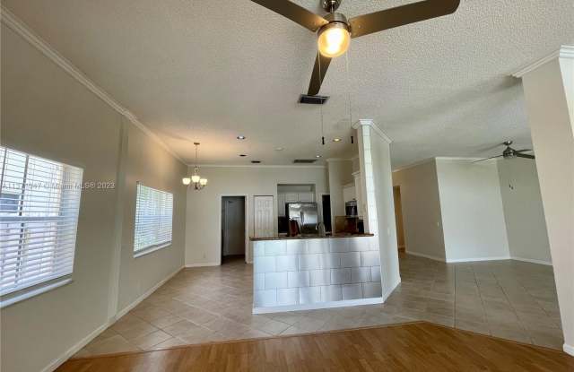 1129 Birchwood Rd