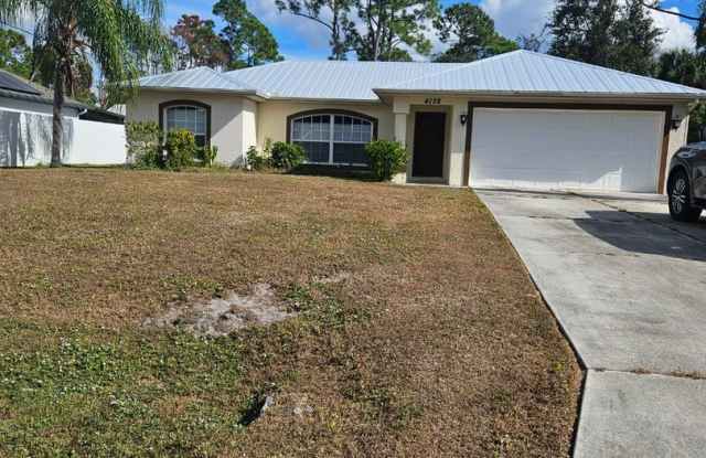 Photo of Beautiful 3-bedroom rental home in North Port Fl.