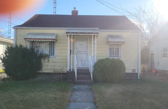 Photo of Clean  Affordable 2BR Home in Flint – $800 Rent