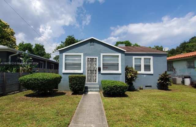 551 NW 50th St