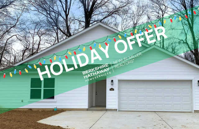 Photo of Hot Deal: This season, qualified applicants can receive $2,000 OFF move-in costs when signing a lease. Cozy up in your new home and take advantage of this limited-time holiday offer!