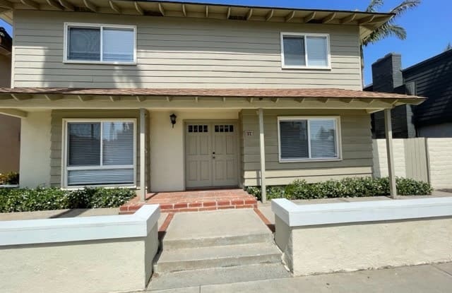 119 17 Street - 119 17th Street, Huntington Beach, CA 92648