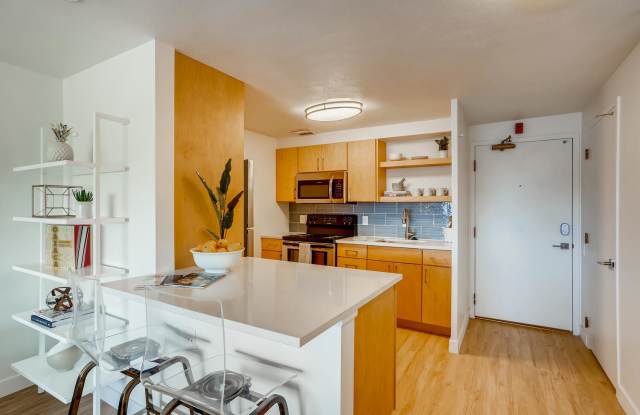 Photo of The elements at Sloan’s Lake