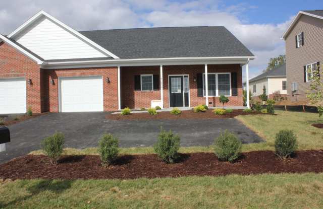 Duplex in Turner Ashby School District