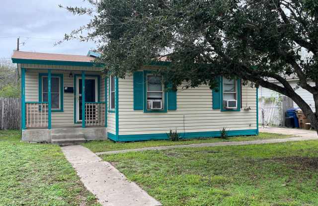 Cozy Two Bedroom One Bath