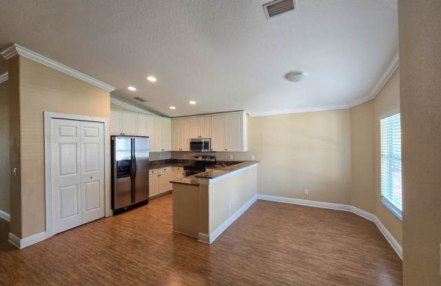 Photo of 4 Bedroom 2 bath in Sedona Palms