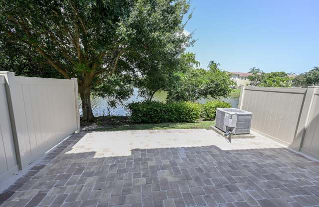 297 Lake Monterey Circle - 297 Lake Monterey Circle, Boynton Beach, FL 33426