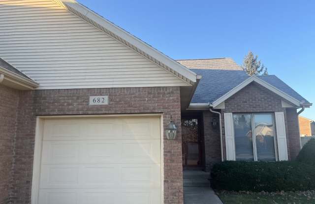 682-684 Armand Drive - 682