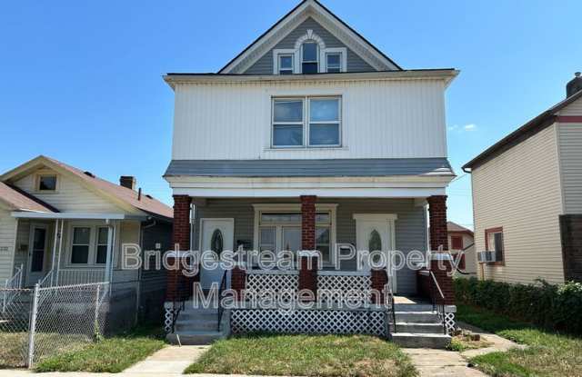 330 Alaska St