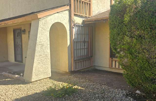 Quaint 2 story Townhome for rent